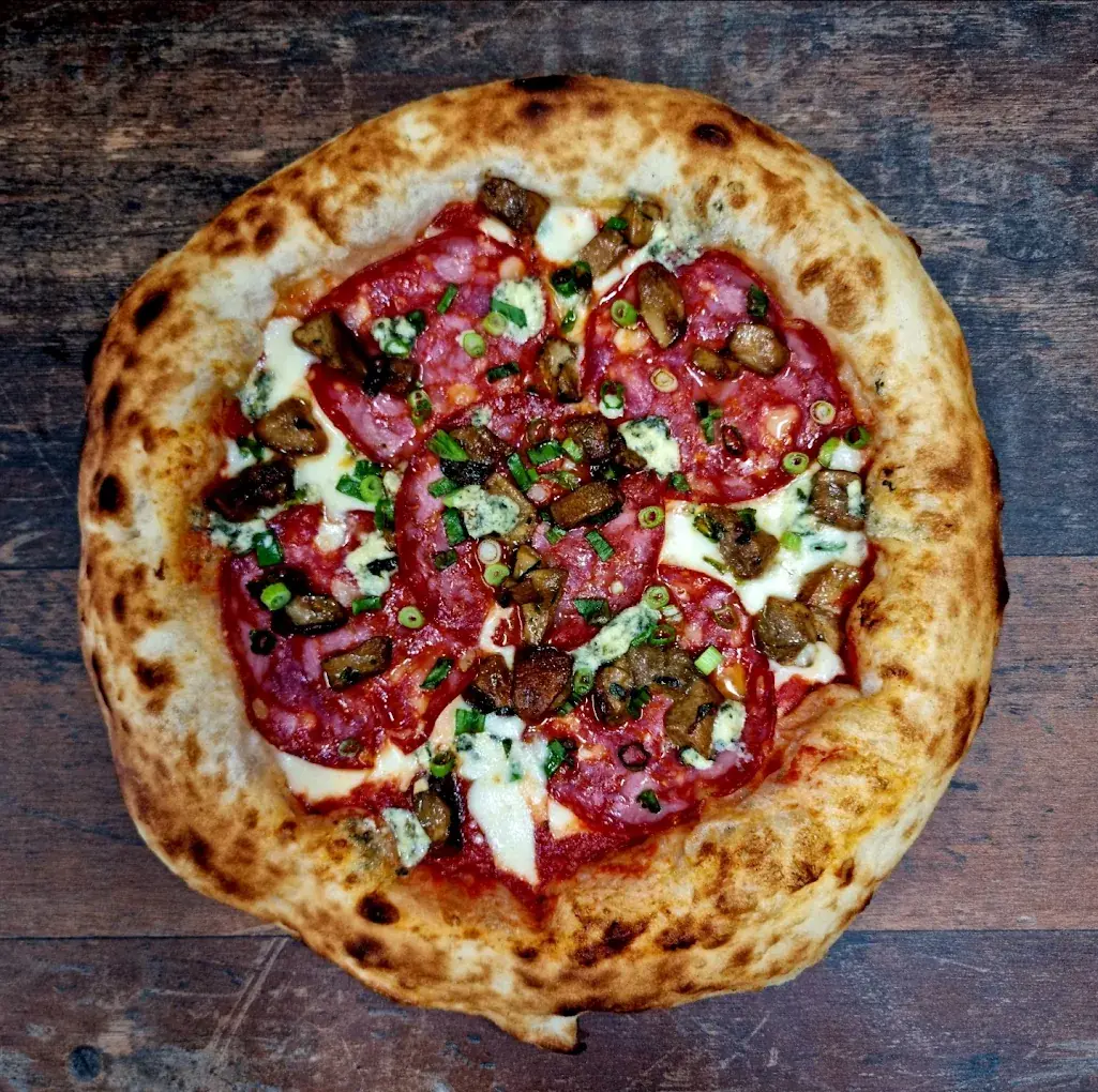 Pizza Ventricina — Pizzeria Dino