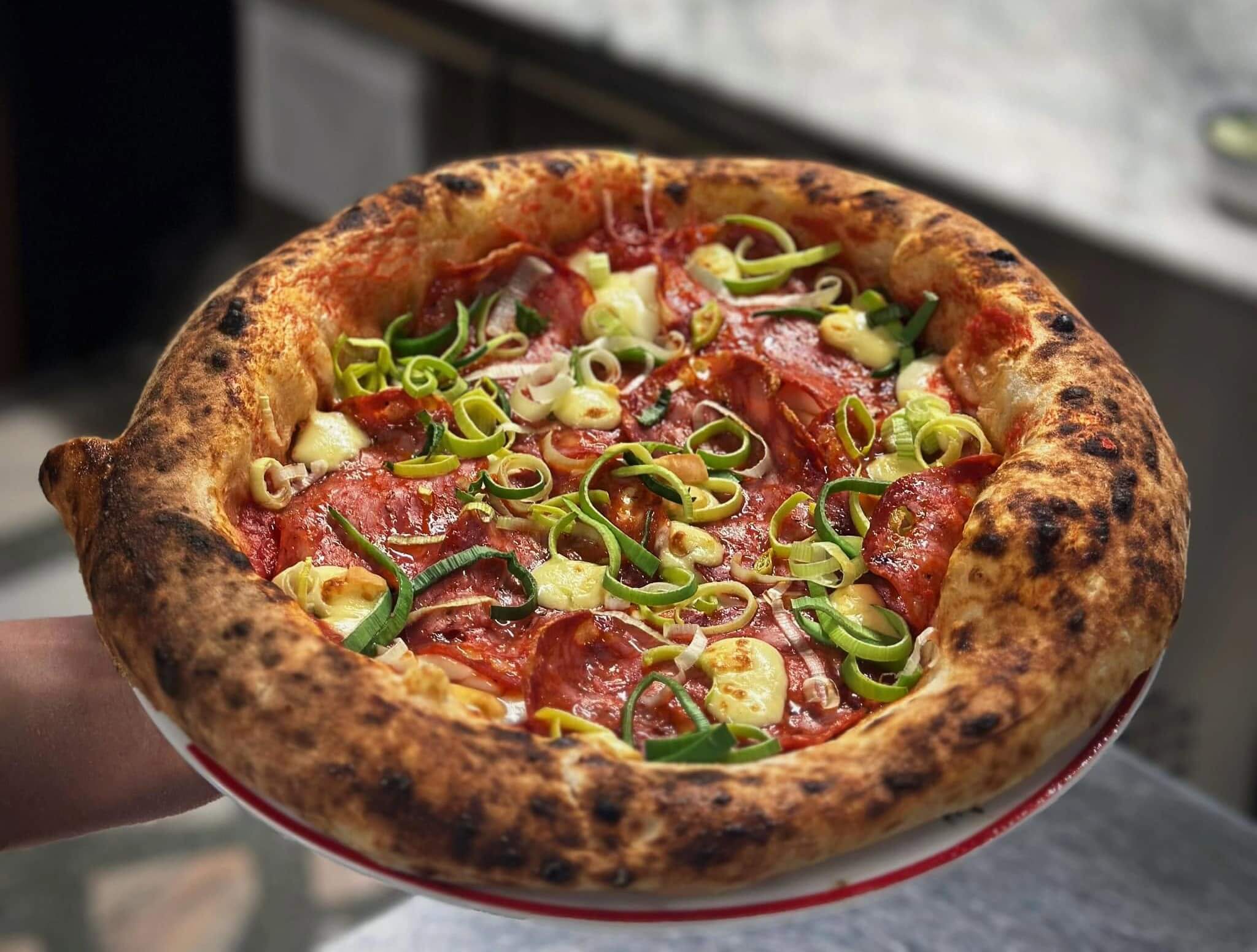 Pizza Ventricina Picantă